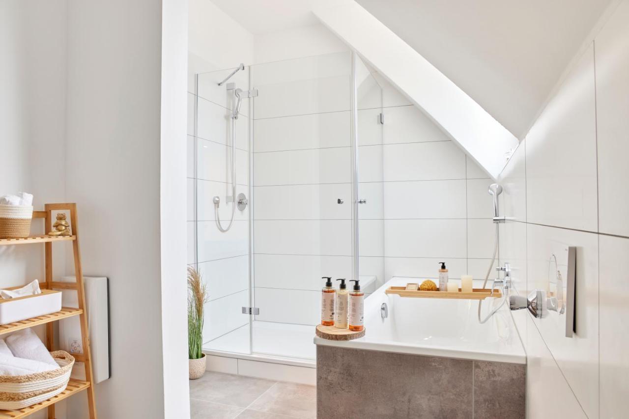 Schlossberg Residences - Xxl-Design-Apartment Mit Schlossblick Fuer Bis Zu 12 Personen 施韦青根 外观 照片