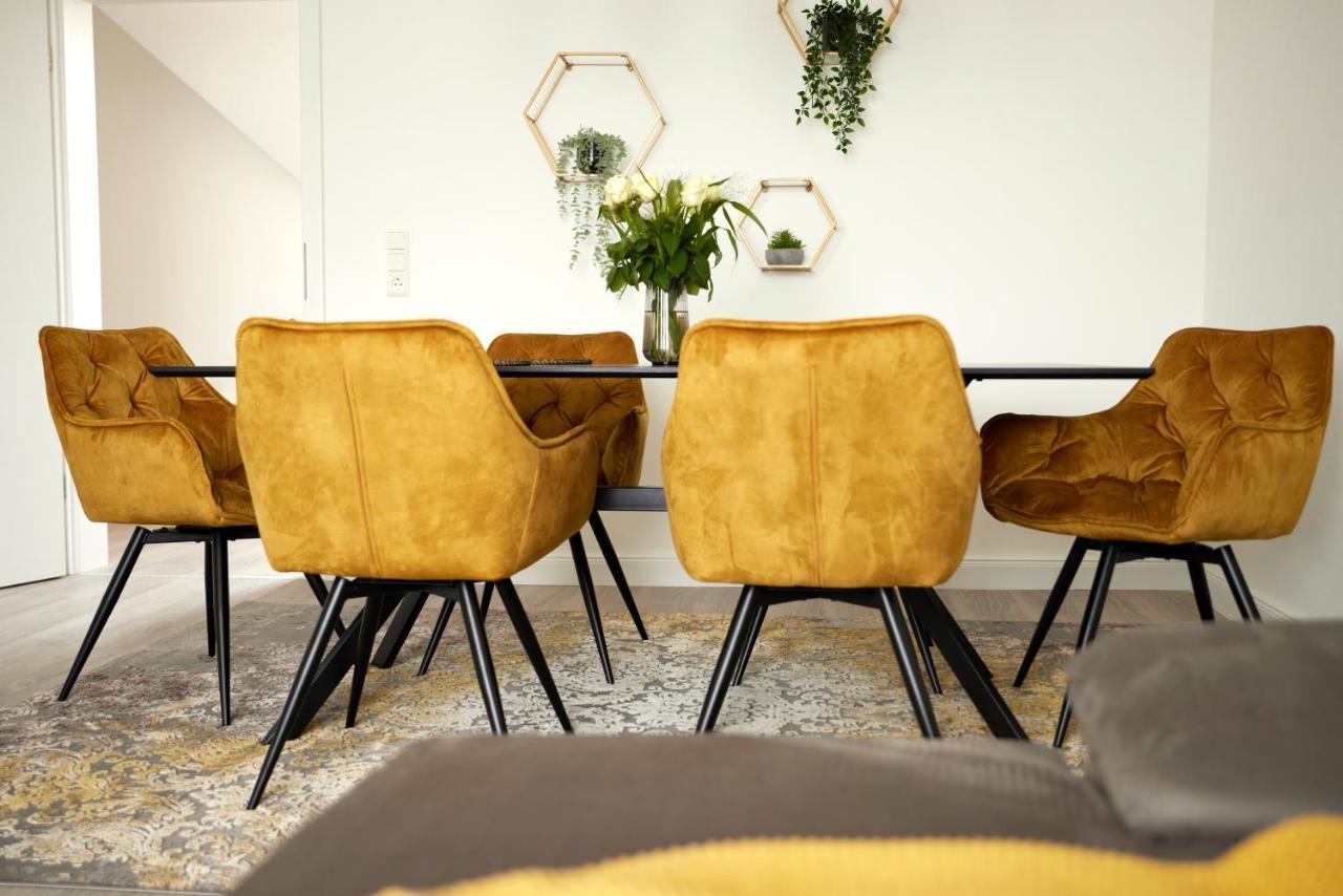Schlossberg Residences - Xxl-Design-Apartment Mit Schlossblick Fuer Bis Zu 12 Personen 施韦青根 外观 照片