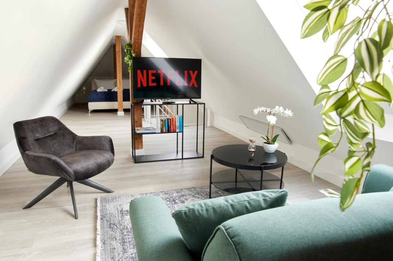 Schlossberg Residences - Xxl-Design-Apartment Mit Schlossblick Fuer Bis Zu 12 Personen 施韦青根 外观 照片