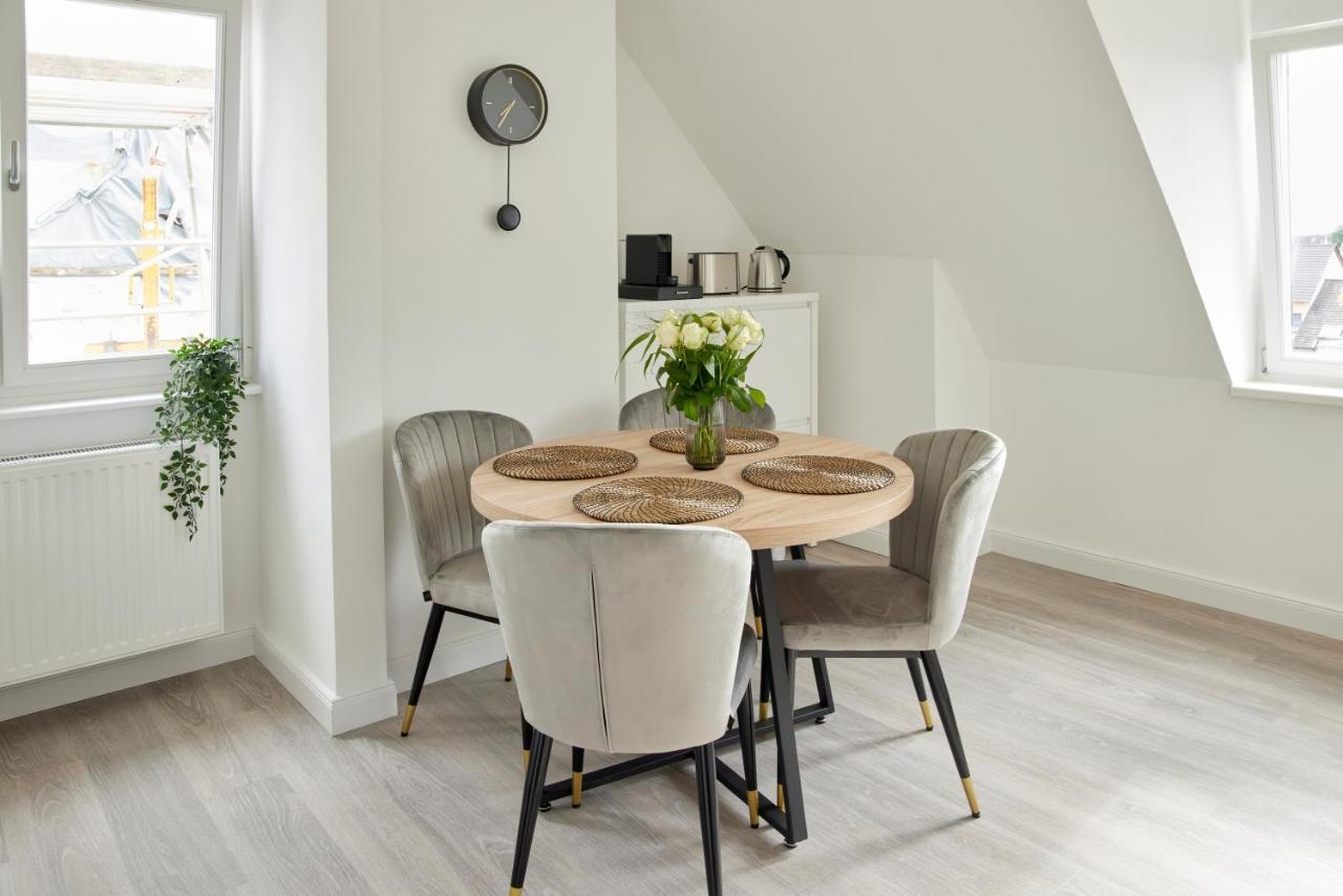 Schlossberg Residences - Xxl-Design-Apartment Mit Schlossblick Fuer Bis Zu 12 Personen 施韦青根 外观 照片