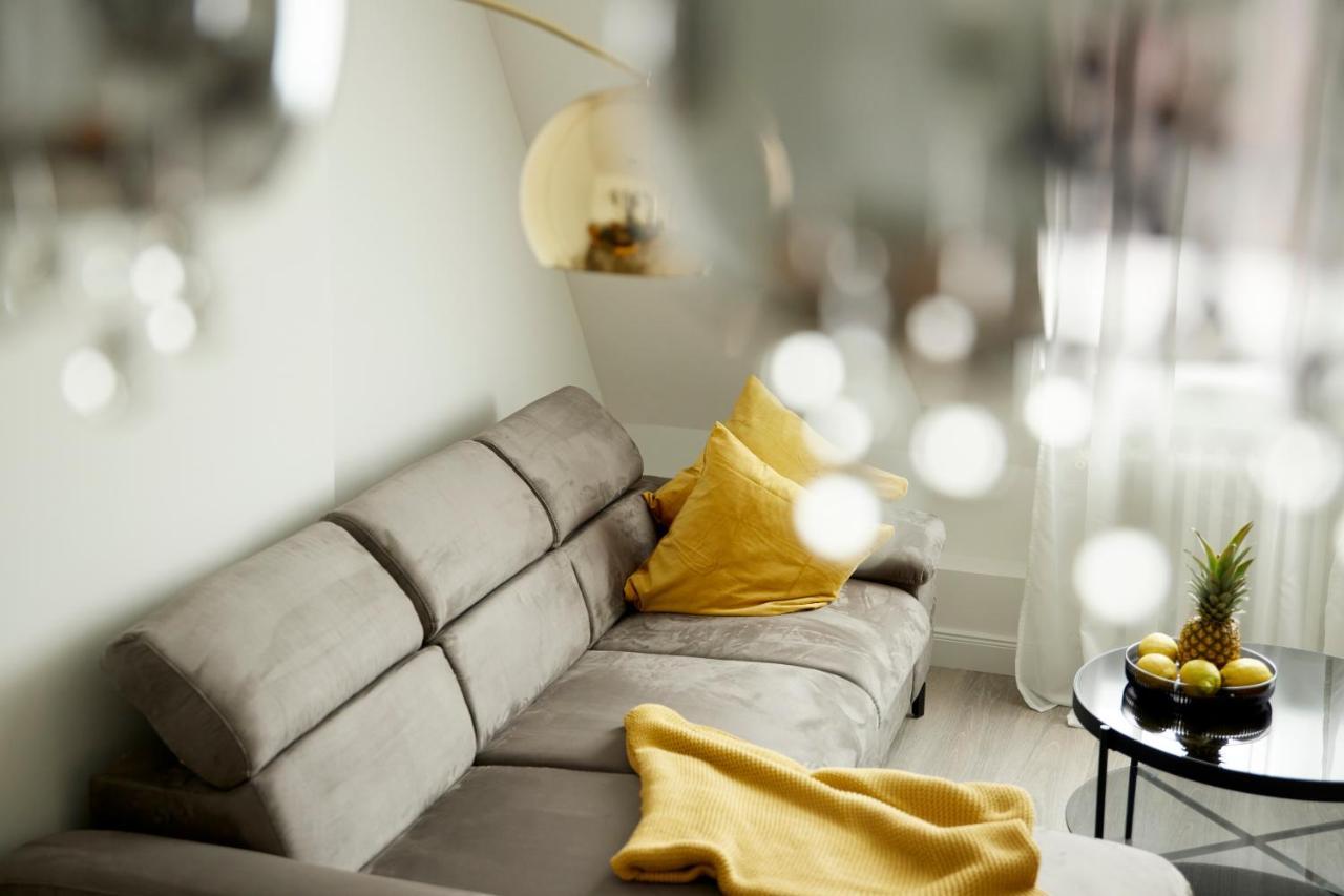 Schlossberg Residences - Xxl-Design-Apartment Mit Schlossblick Fuer Bis Zu 12 Personen 施韦青根 外观 照片