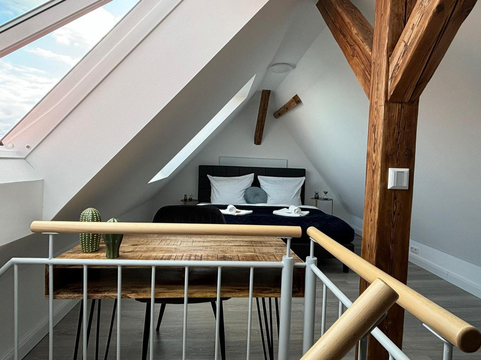 Schlossberg Residences - Xxl-Design-Apartment Mit Schlossblick Fuer Bis Zu 12 Personen 施韦青根 外观 照片